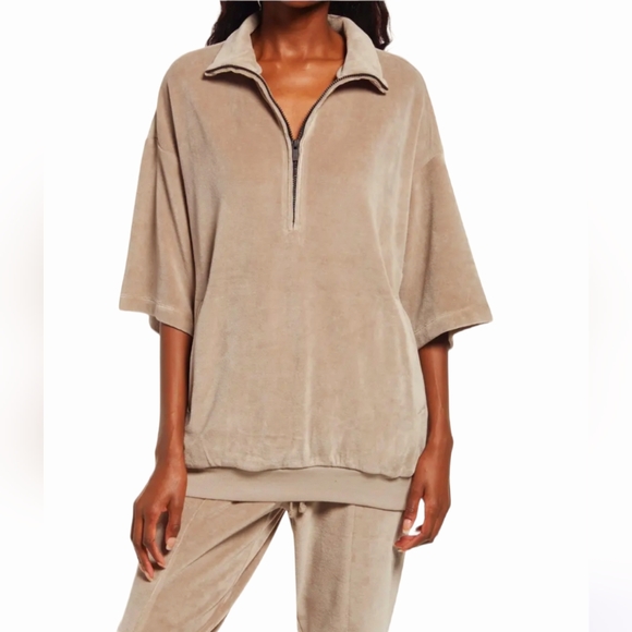 Essentials Fear of God Velour Oversized Half Zip Pullover Short Sleeve Women's M - Picture 1 of 10